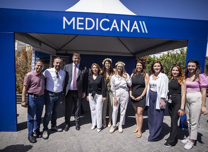 Alaçatı Ot Festivali’nin Sağlıklı Standı, Medicana