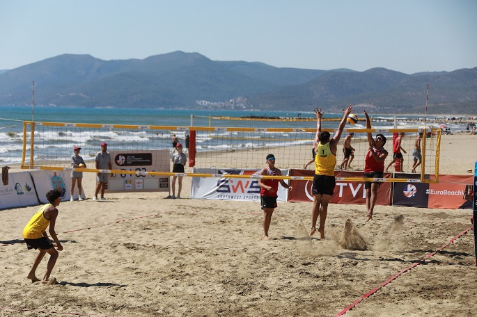 Avrupa Plaj Voleybolu Şampiyonası Efes Selçuk'ta başladı