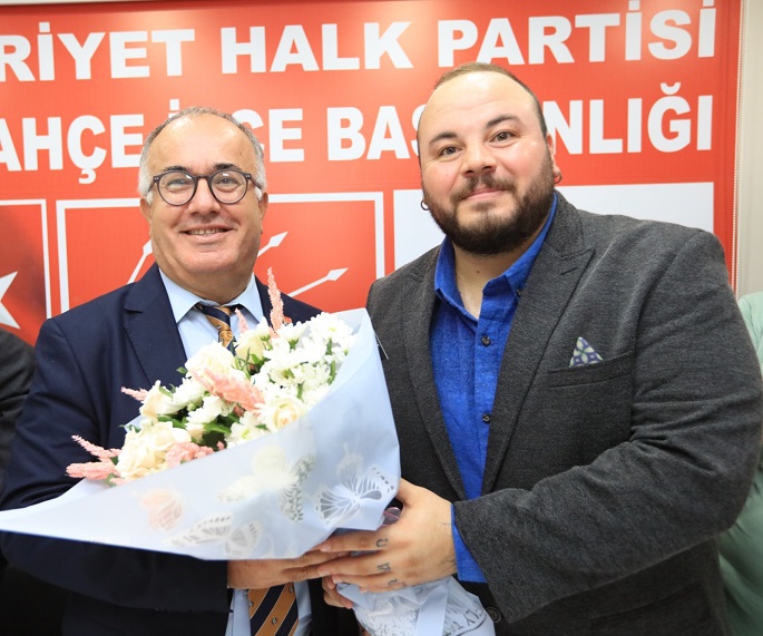 CHP Güzelbahçe’de bayrak değişimi