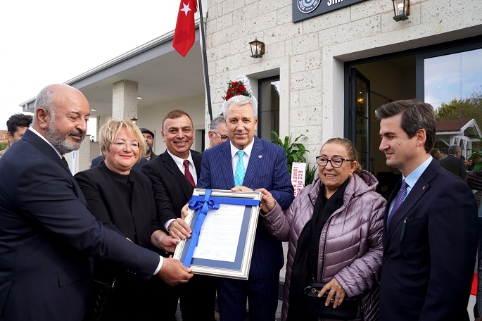 EÜ Çeşme Turizm Fakültesine rekor bağışla öğrenci yurdu