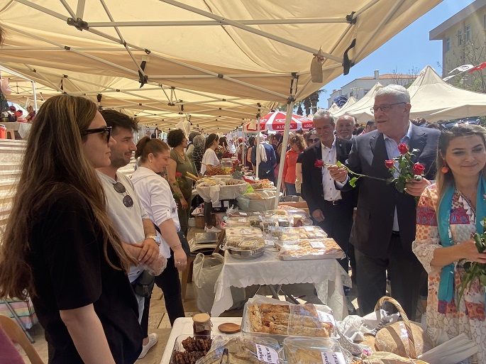 Müsavat Dervişoğlu'ndan Urla'da İYİ Hareketler! 