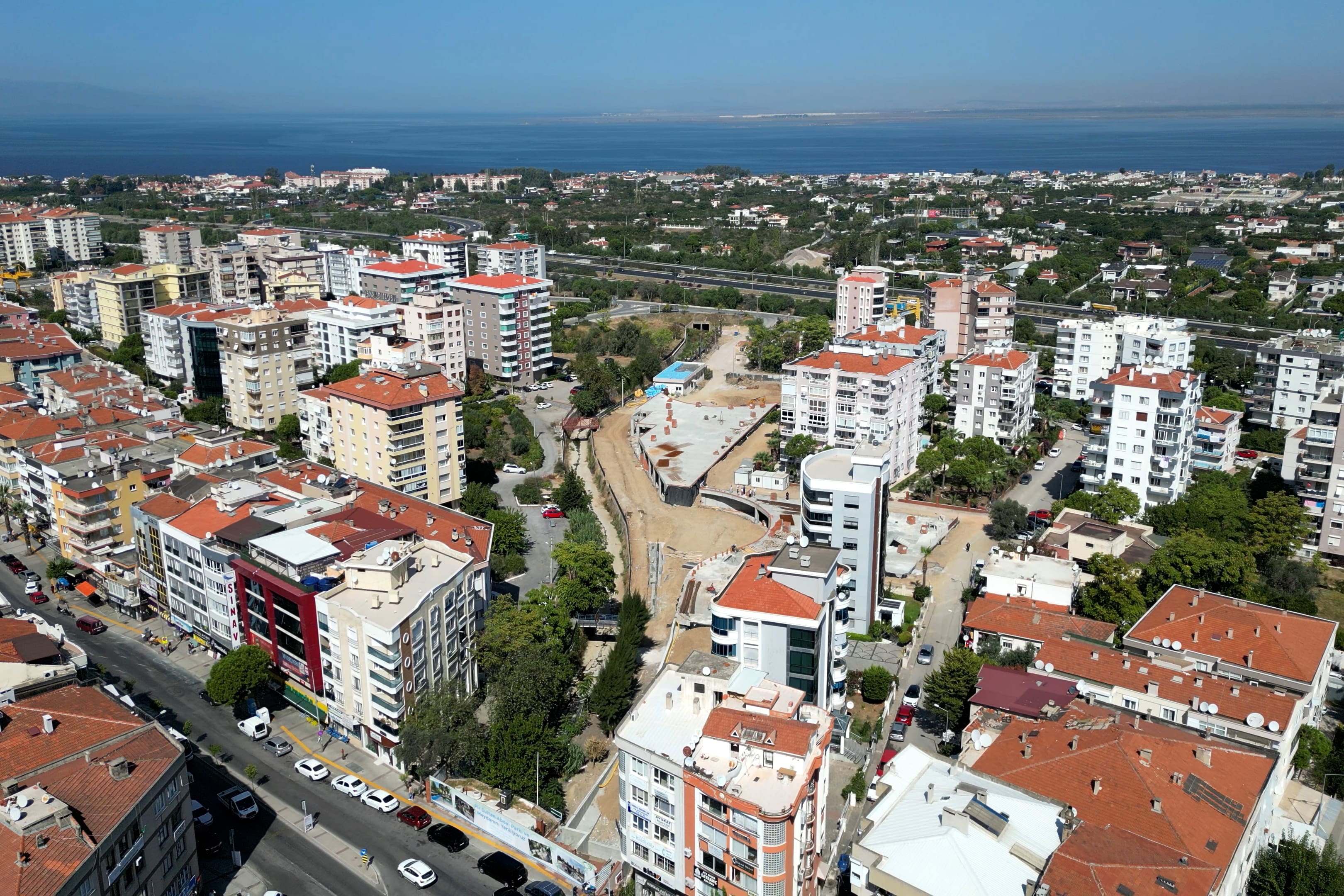 Narlıdere'nin Yaşam Vadisi yüzünü gösterdi